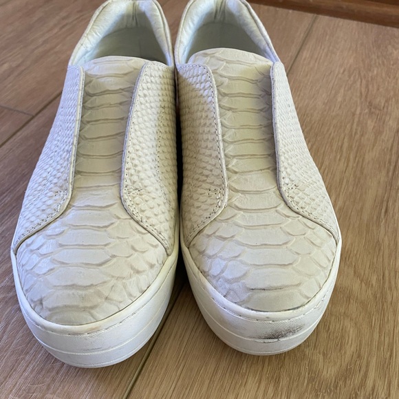 J Slides Off White Snakeskin Print Shoes - Picture 3 of 3